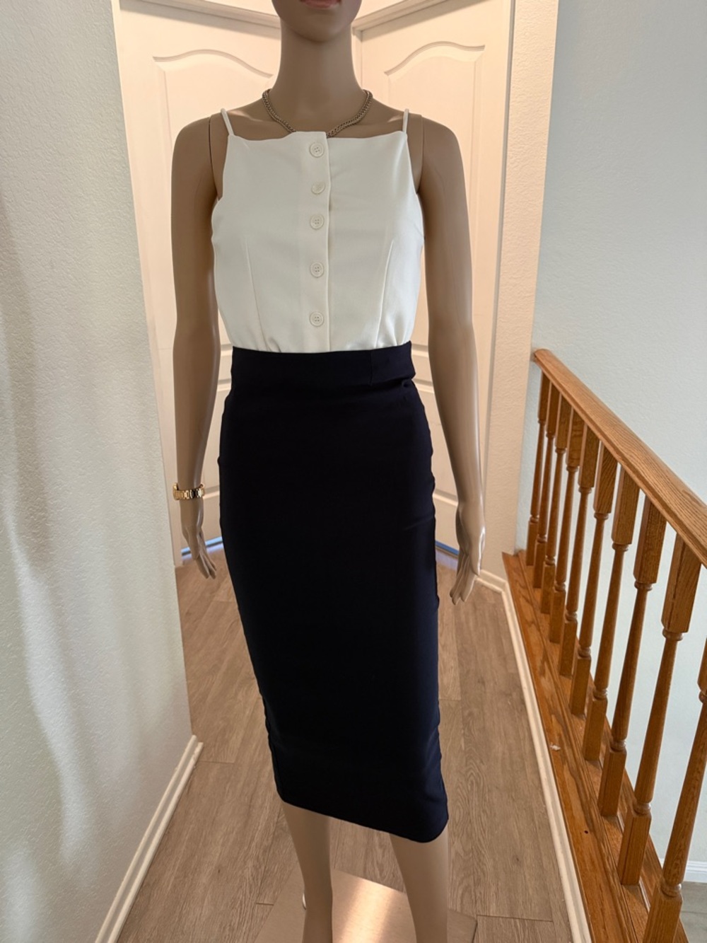 Classic Navy Pencil Skirt - Sleek tailored Professional Style size XS